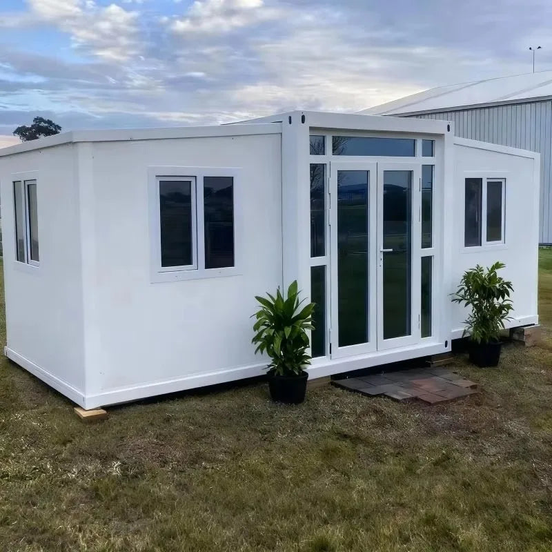 Heavy Duty Steel Frame Yugong Foldable Expandable Container House Portable Prefab Strong Home for Hurricane Zone Earthquake Area