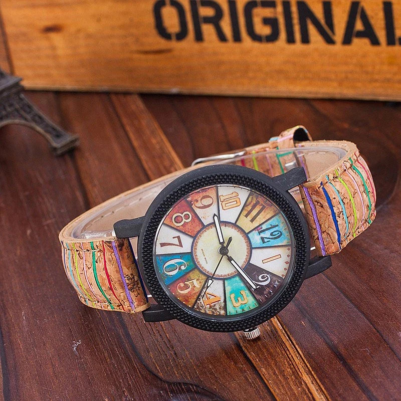 Women's Vintage Leather Quartz Watch, Casual Retro Wristwatch with Soft Genuine Band, Classic Dial, Luminous Needles, Waterproof Daily Use, Ideal Gift for Mom, Wife, Girlfriend on Any Occasion
