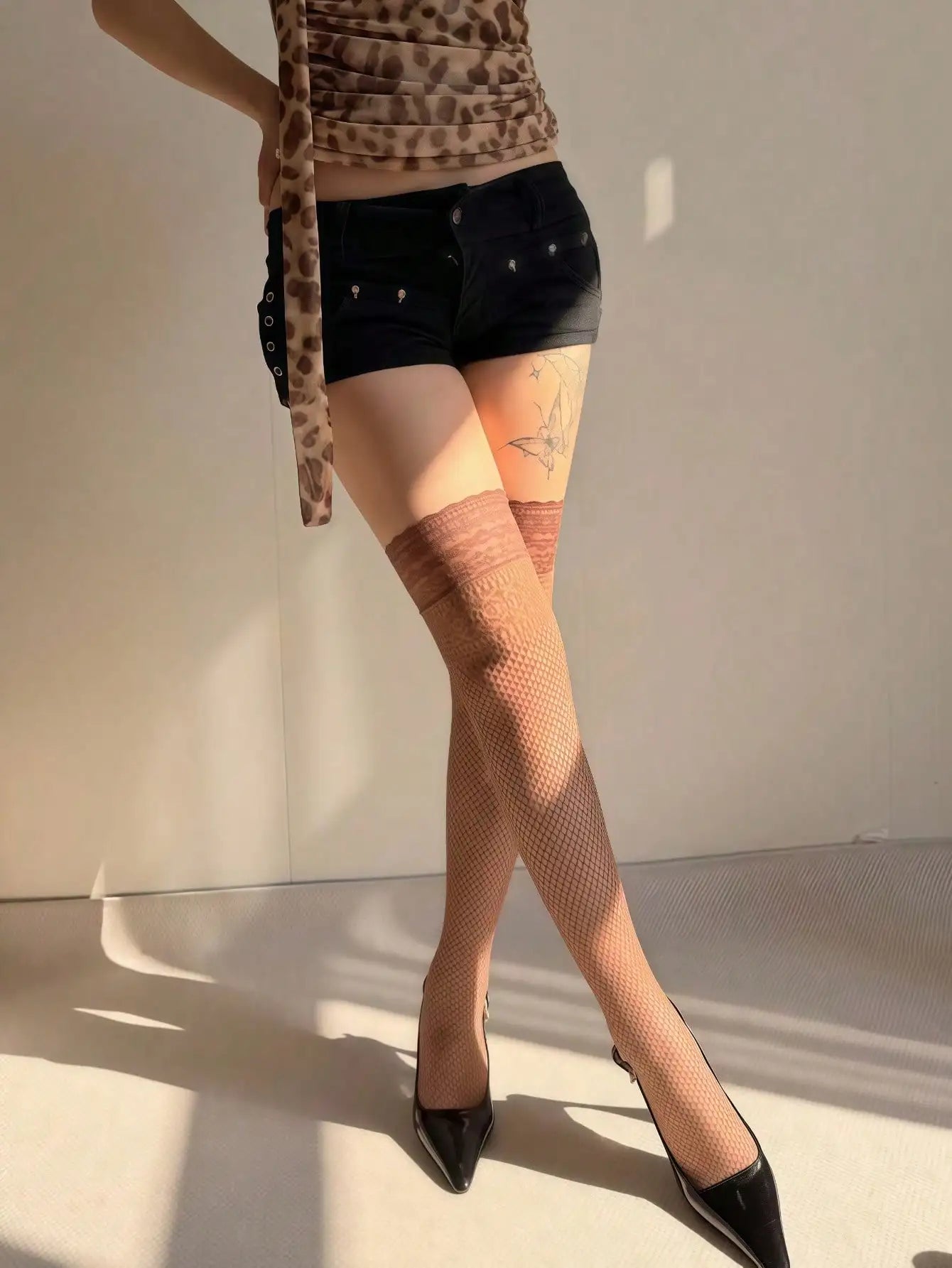 1 Pair Women's Spring Soft Pastel Lace Trim Fishnet Thigh High Socks, Versatile Knee-High Socks