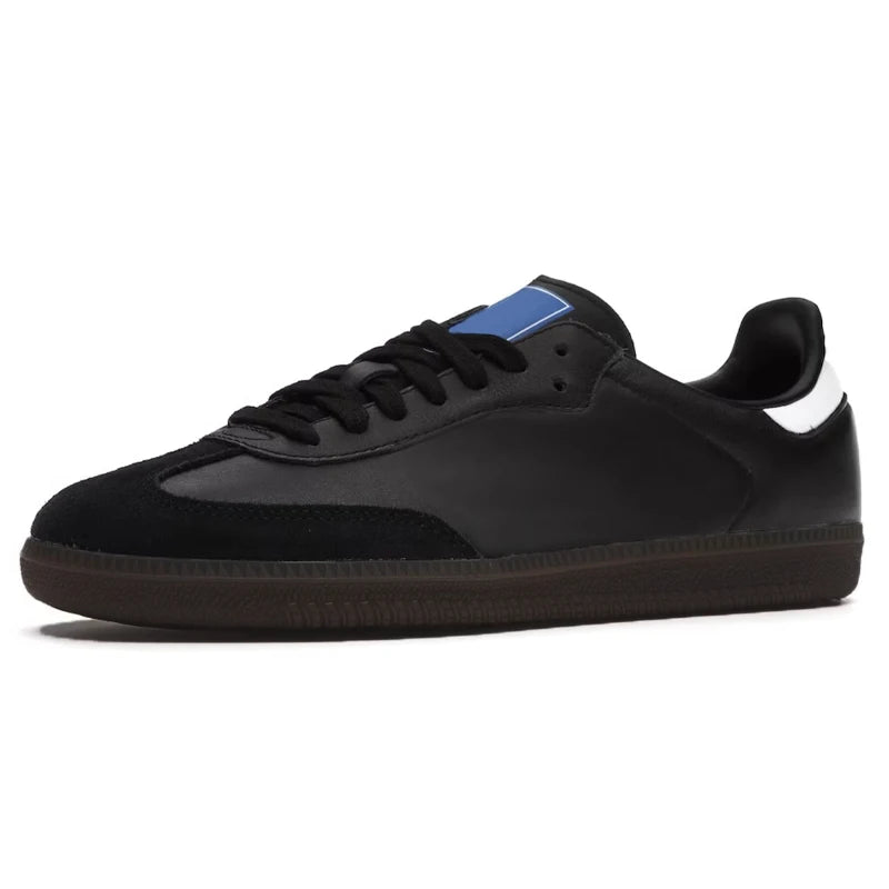 Hot Sell Men Running Shoes Cloud White Core Black Sports Women Sneakers Trainers Classic Soccer Unisex Casual Shoe Top with Box