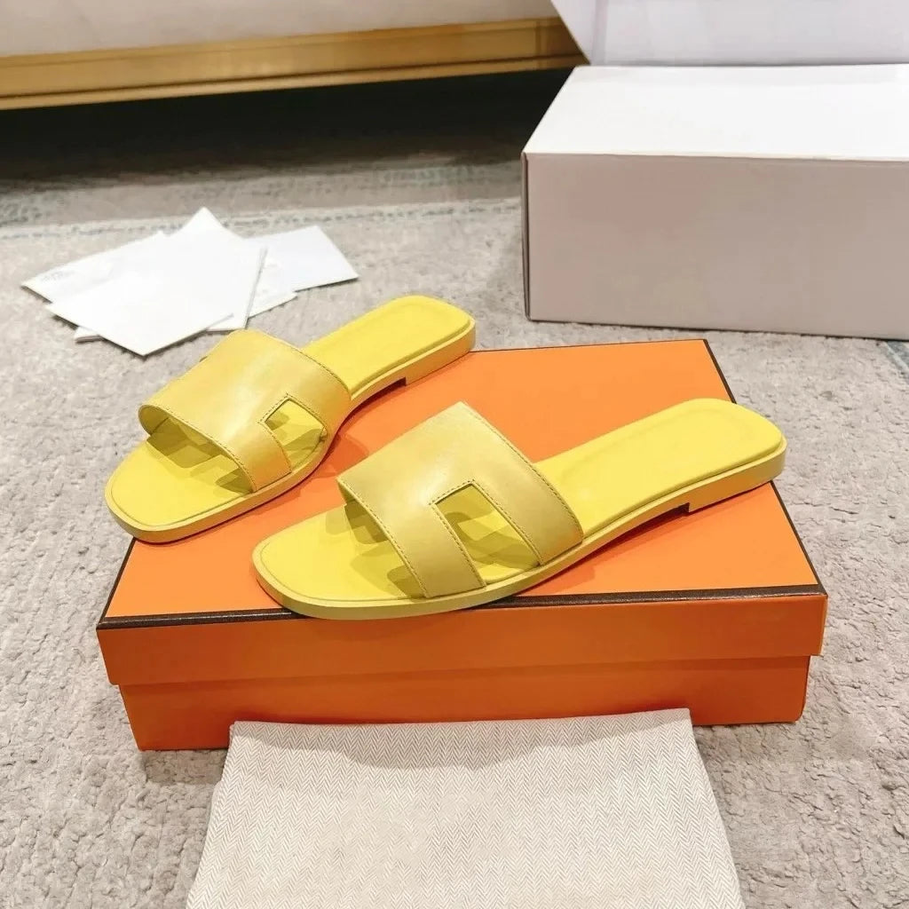 2026 New Designer Footwear, Luxury Women's Outdoor Beach Slides & Sandals, Comfortable Arch Support Flat Shoes for Women