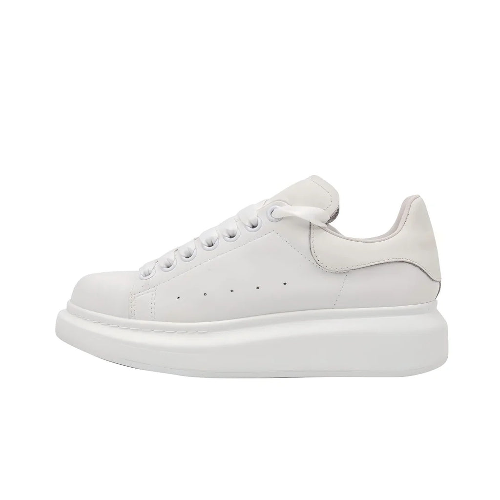 Minimalist Korean White Platform Shoes with Black Heel – Height-Increasing Daily Casual Sneakers