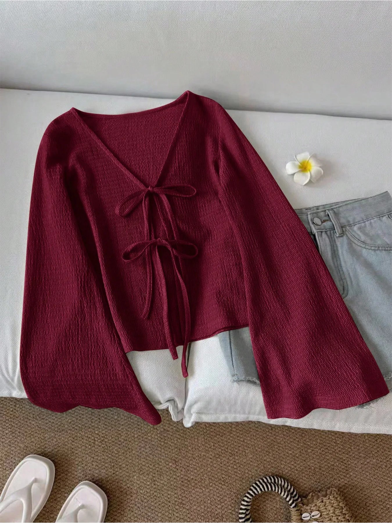 New loose and slimming versatile V-neck flared sleeves with lazy style and thin lace up cardigan jacket