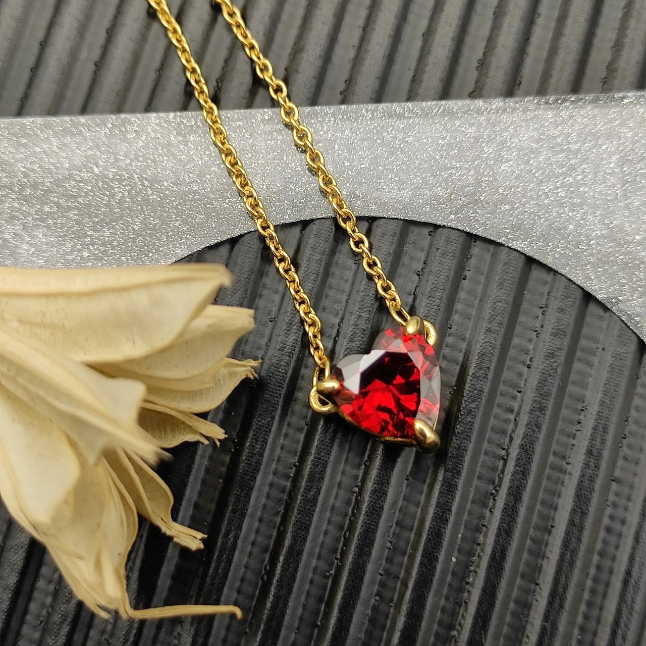 2026 New High Quality DY Necklaces Collection Simple and Elegant Perfect for Any Occasion Suitable for Both Men and Women 3