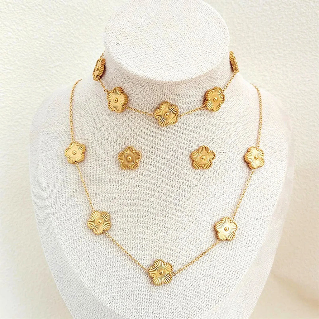Simple 316L Stainless Steel Flower Five Leaf Necklace Bracelet Earrings 18K Gold Plated Jewelry Set for Women Girl Gift Clover
