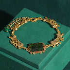 Vintage Square Olive Green Resin Warp Bracelet Relief Lion Chain Woman Jewelry Antique Gold Plated Luxury Designers Accessories