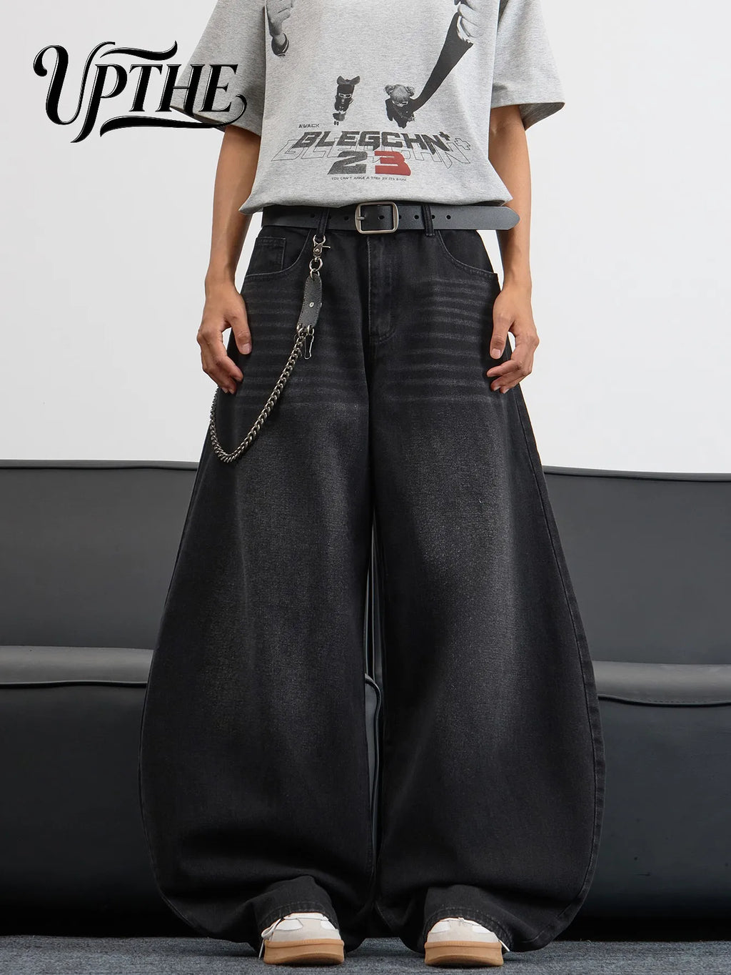 UP.THE Men's Black Baggy Wide Leg Jeans, Y2K Hip Hop Streetwear Denim Pants with Back Embroidery, Oversized Loose Skater Jeans for Street Activities