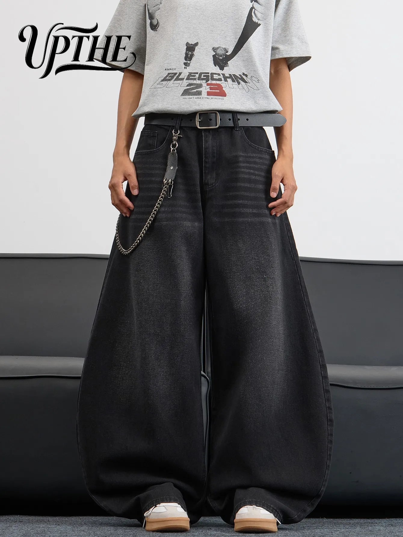 UP.THE Men's Black Baggy Wide Leg Jeans, Y2K Hip Hop Streetwear Denim Pants with Back Embroidery, Oversized Loose Skater Jeans for Street Activities