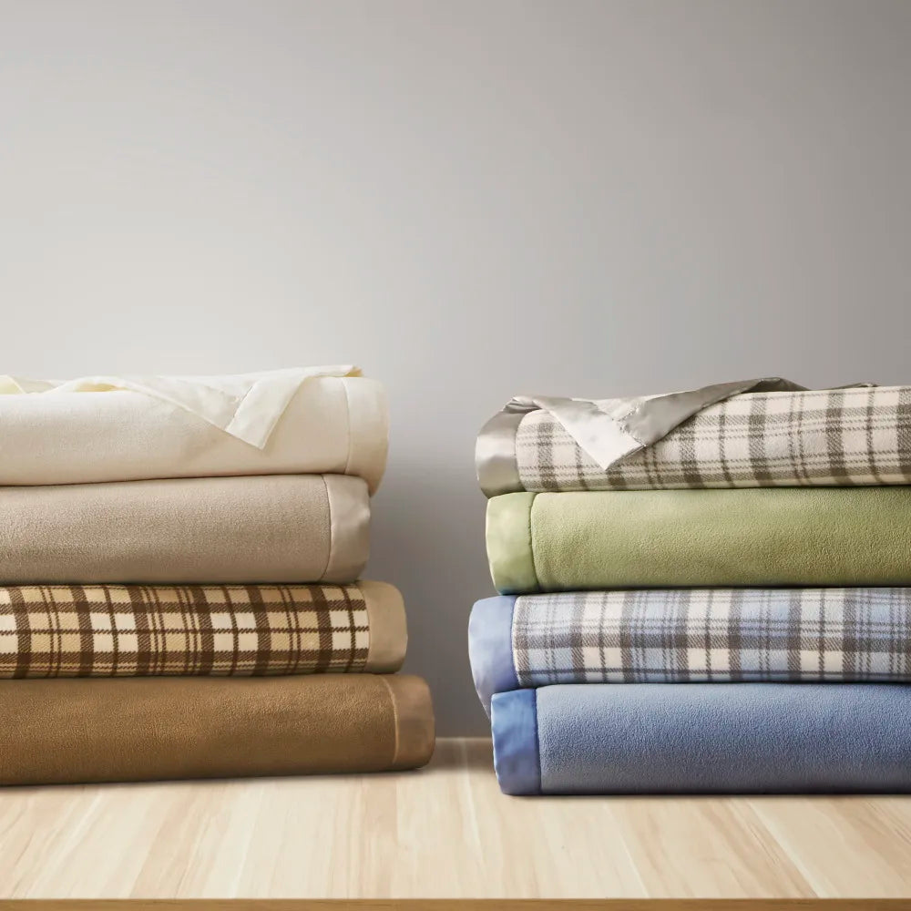 Soft and Comfortable Double Blanket, Pill-resistant, Exquisite Details, Available in Multiple Colors, Lightweight and Comfortable, Skin-friendly and Safe, Machine Washable for Easy Care.