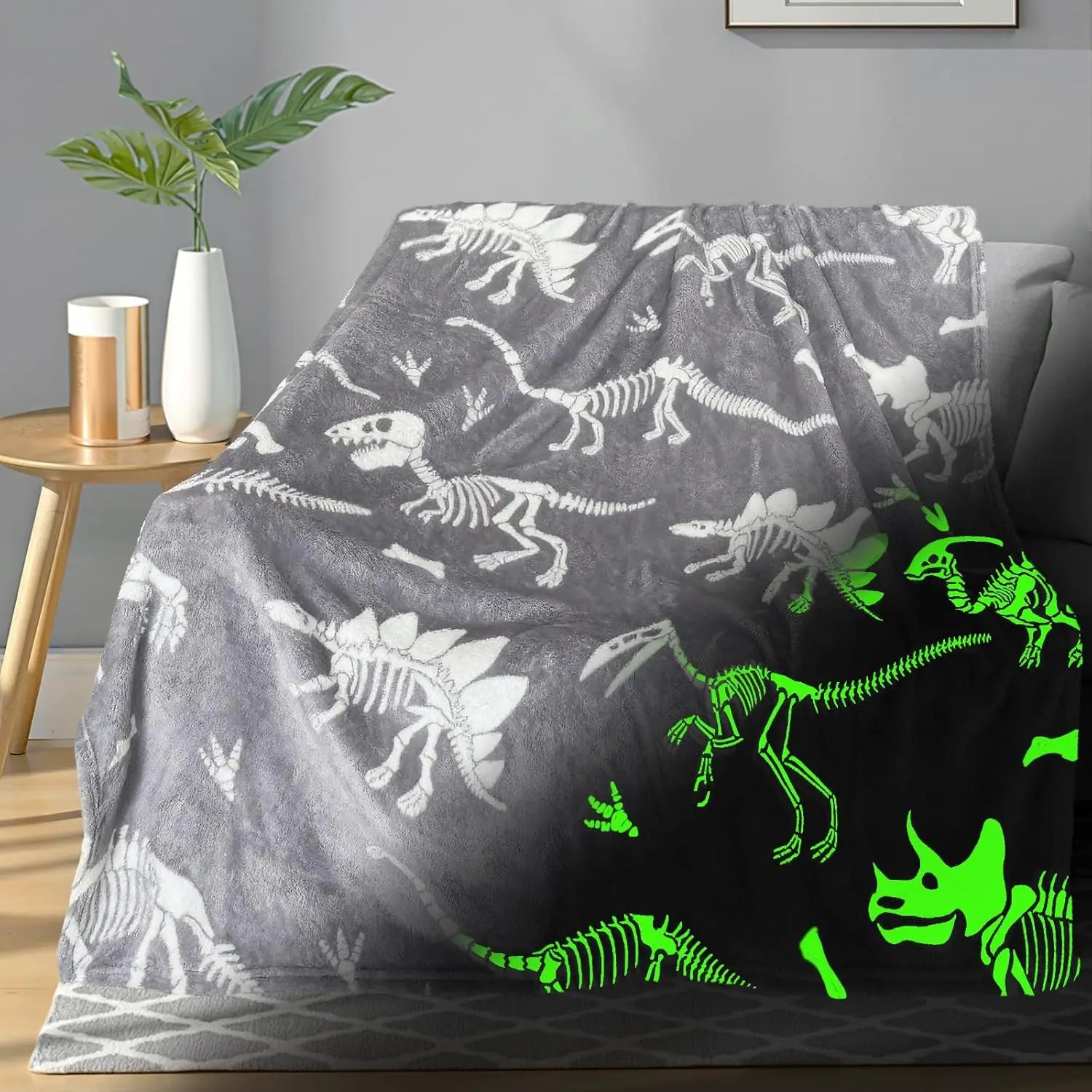 Unicorn Glow in The Dark Blanket, Unicorn Blanket for Girls/Kids, Unicorns Gifts for Girls Age 3-12, Toddler Blanket for Kids, S