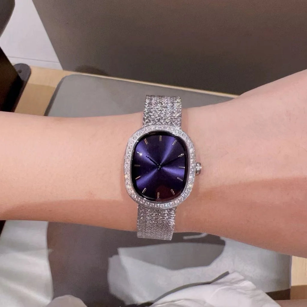Women's Affordable Luxury Oval Rhinestone Watch: Sparkling Crystal Bezel, Laser-Etched Gradient Dial, Fine Steel Mesh Strap—A Simple and Stylish Women's Watch in Red, Purple, and Green