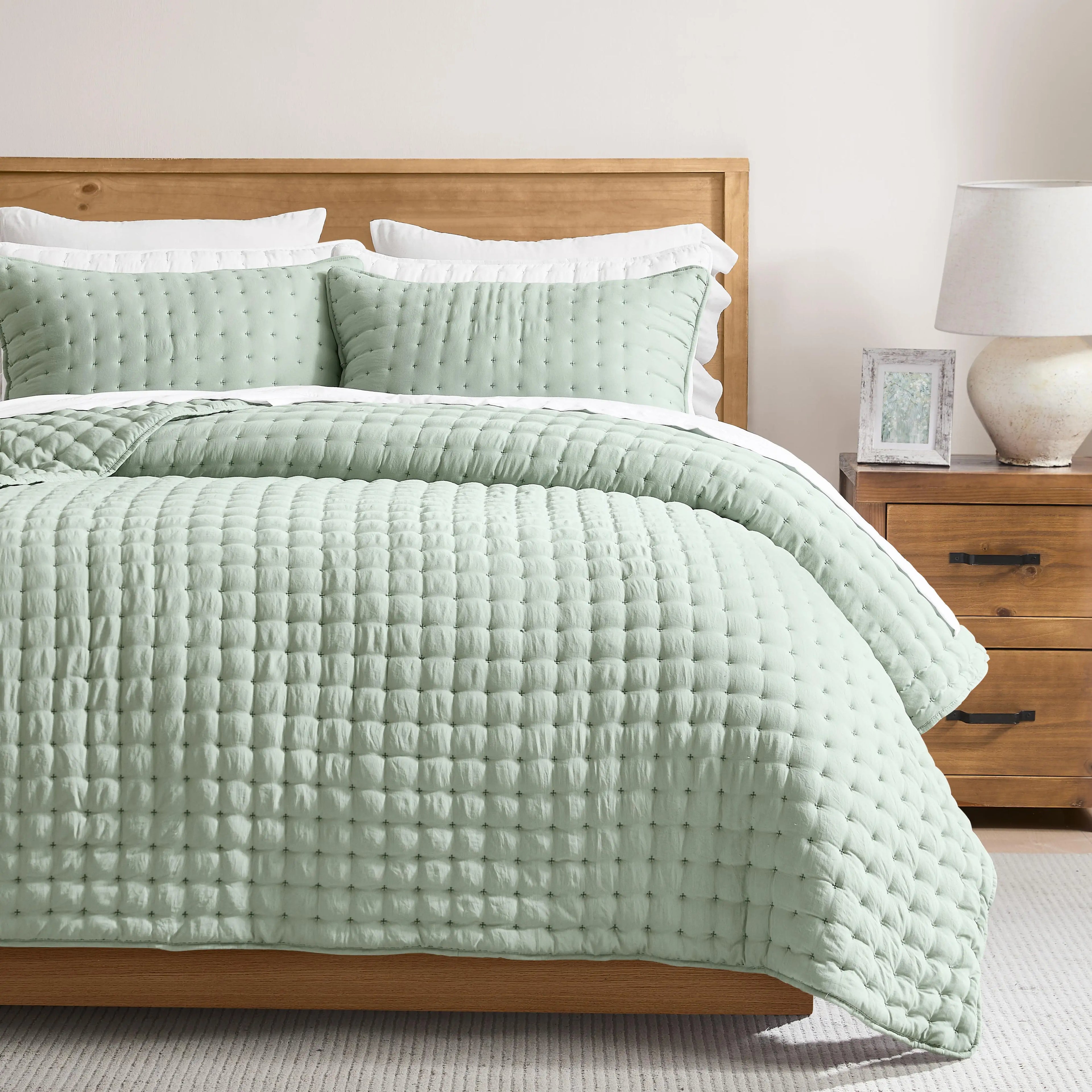 Luxury Cross-Stitch Design Quilt Bedding Set Lightweight Soft Summer Bedspread All-Season Quilted Coverlet with 2 Pillow Shams Twin Queen King California King Size Bed Covers