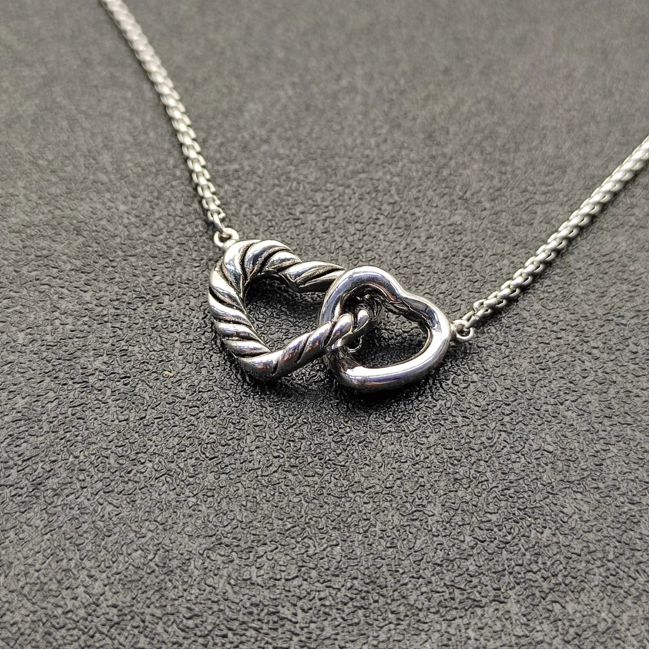2026 New High Quality DY Necklaces Collection Simple and Elegant Perfect for Any Occasion Suitable for Both Men and Women 3