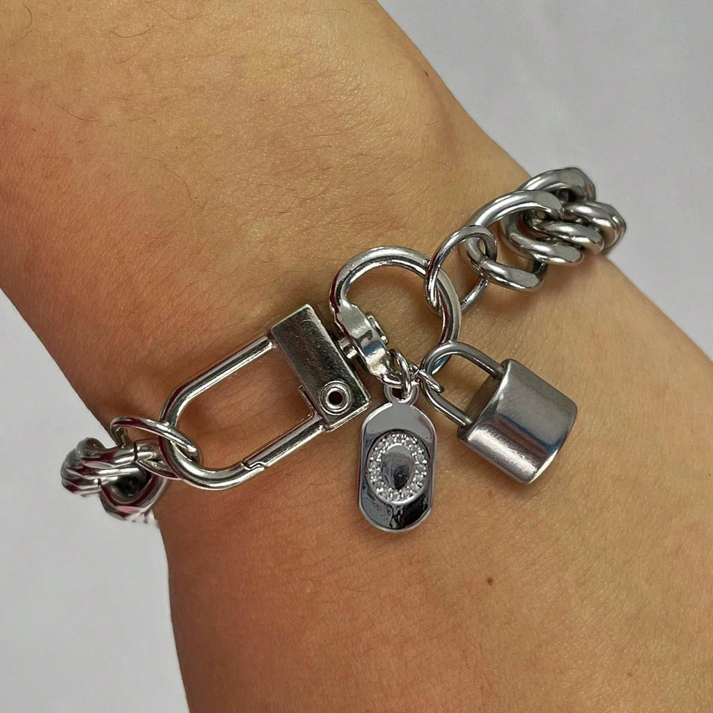 1 Pc Silver Oval Bracelet With A-Z26 Letter Necklace, Unique And Exquisite Style, Suitable For Festivals And Daily Wear