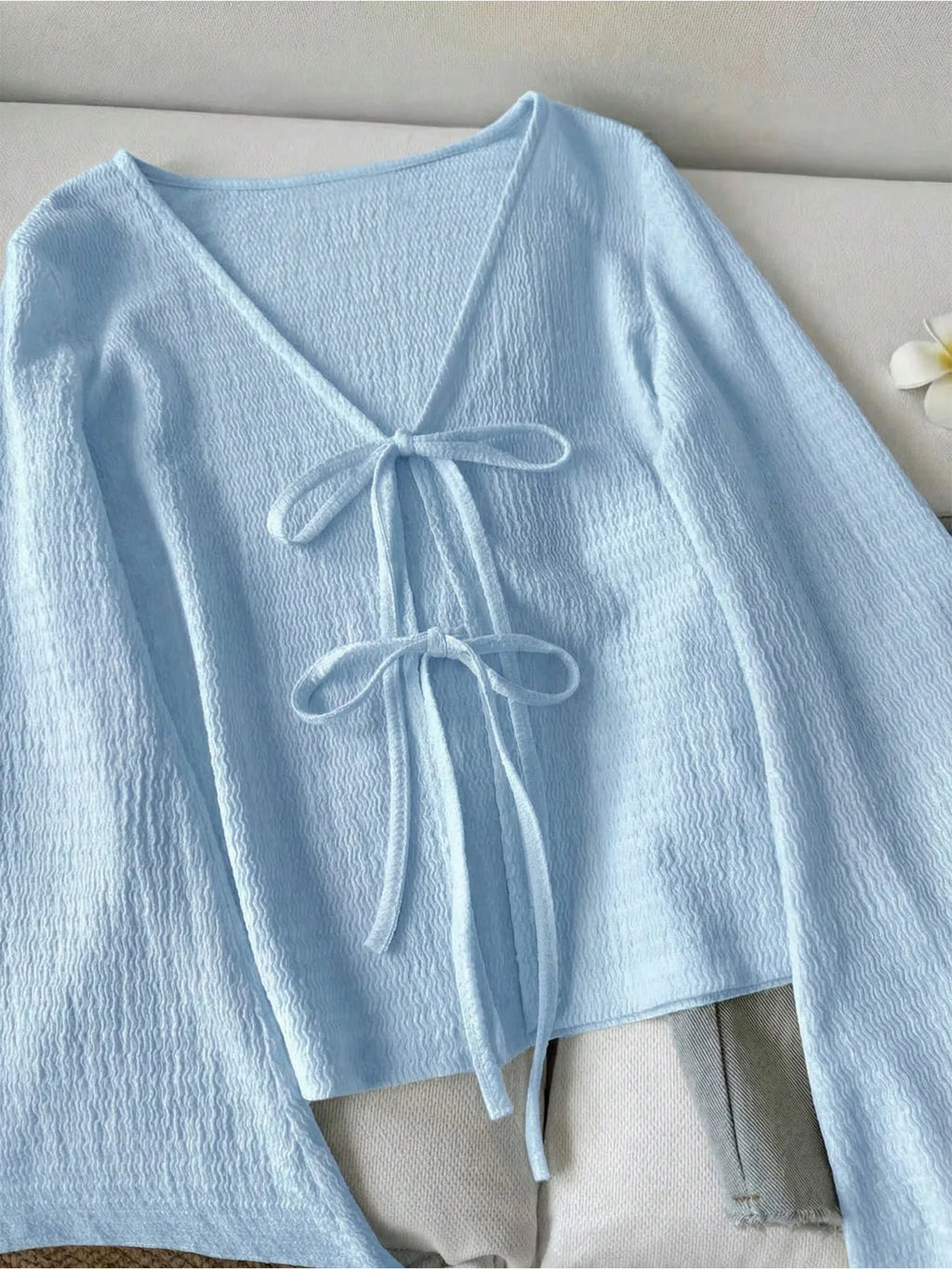 New loose and slimming versatile V-neck flared sleeves with lazy style and thin lace up cardigan jacket