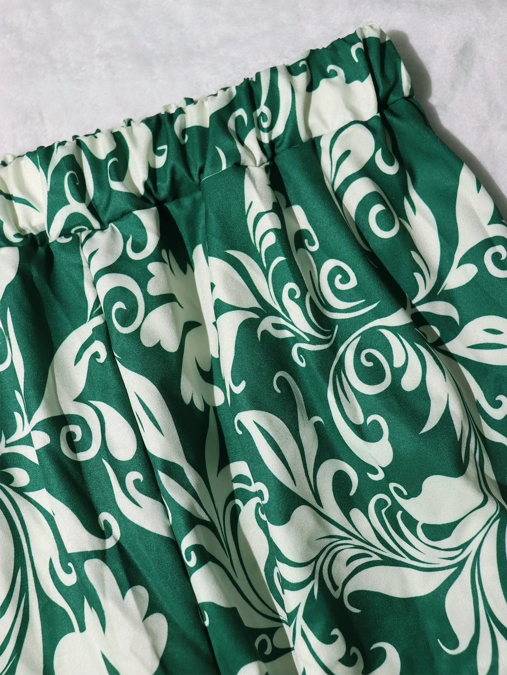 2-Piece Dark Green Round Neck Pleated Sleeveless Top Baroque Floral Print Wide Leg Pants Luxury Feel Women Office Commute Outfit