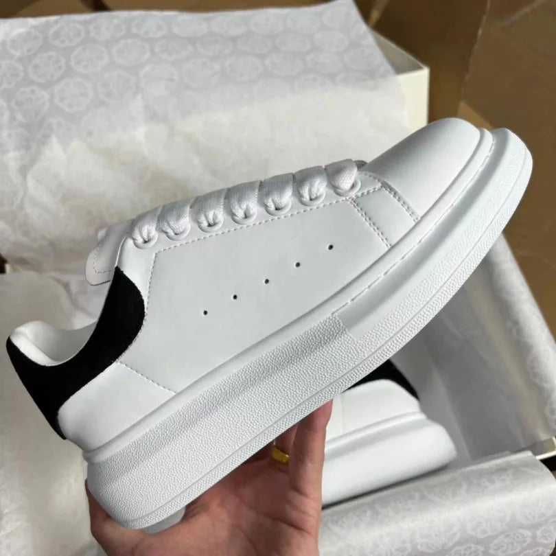 Minimalist Korean White Platform Shoes with Black Heel – Height-Increasing Daily Casual Sneakers