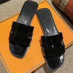 New Hot-Selling Designer Sandals, Luxury Women's Outdoor Beach Slides & Sandals, Comfortable Arch Support Flat Ladies Slippers
