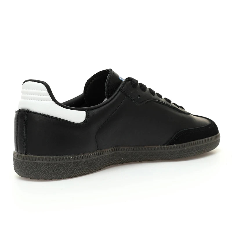 Hot Sell Men Running Shoes Cloud White Core Black Sports Women Sneakers Trainers Classic Soccer Unisex Casual Shoe Top with Box