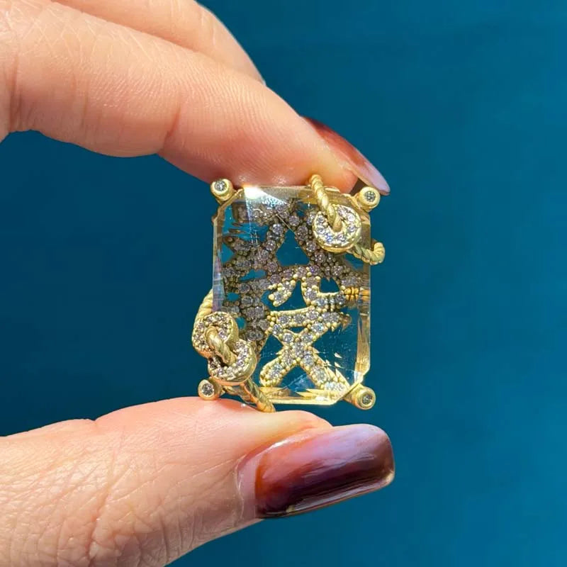 Vintage Jewelry Transparent Square Glass Stud Earrings Rhinestones Luxury Designer Winding Gold Color High Quality Accessories