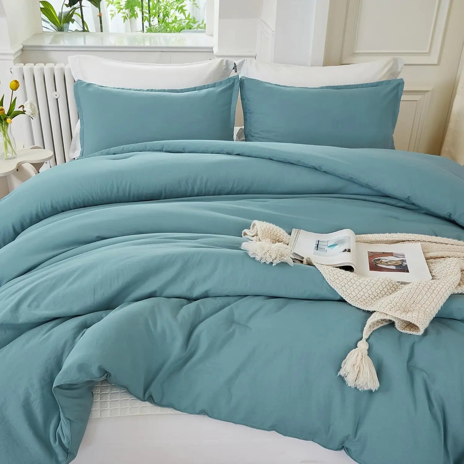 Luxury Soft 3-Piece Lightweight Comforter Set All-Season Fluffy Breathable Bedding Oversized King Queen Twin Size Solid Color Quilt with 2 Pillowcases Home Bedroom Decor Cozy Room Textiles Skin