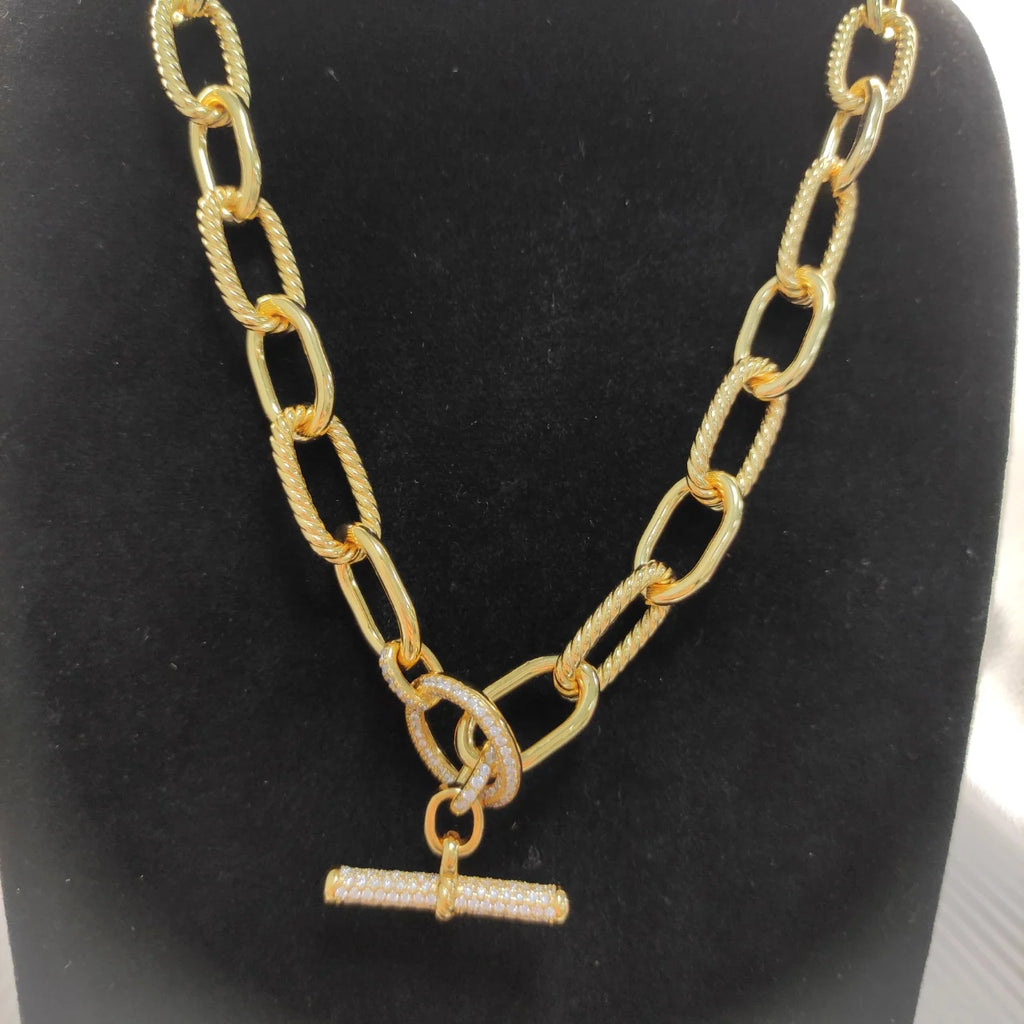 2026 New High Quality DY Necklaces Collection Simple and Elegant Perfect for Any Occasion Suitable for Both Men and Women 3
