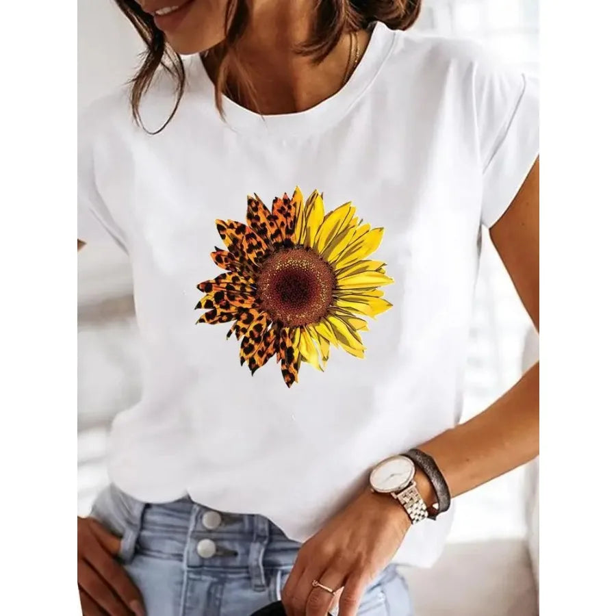 【New Arrival】Women's White Dragonfly Print Tee Let It Be Summer Casual Top