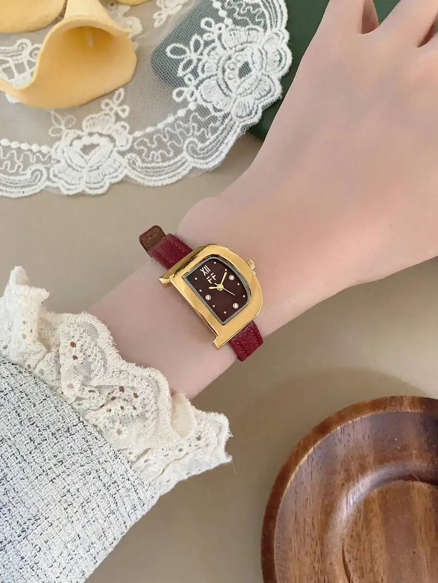 1pc Vintage Style Adjustable Strap Quartz Women's Watch, Oval Dial, Roman Numeral Markers, Compact Design, Suitable For Daily
