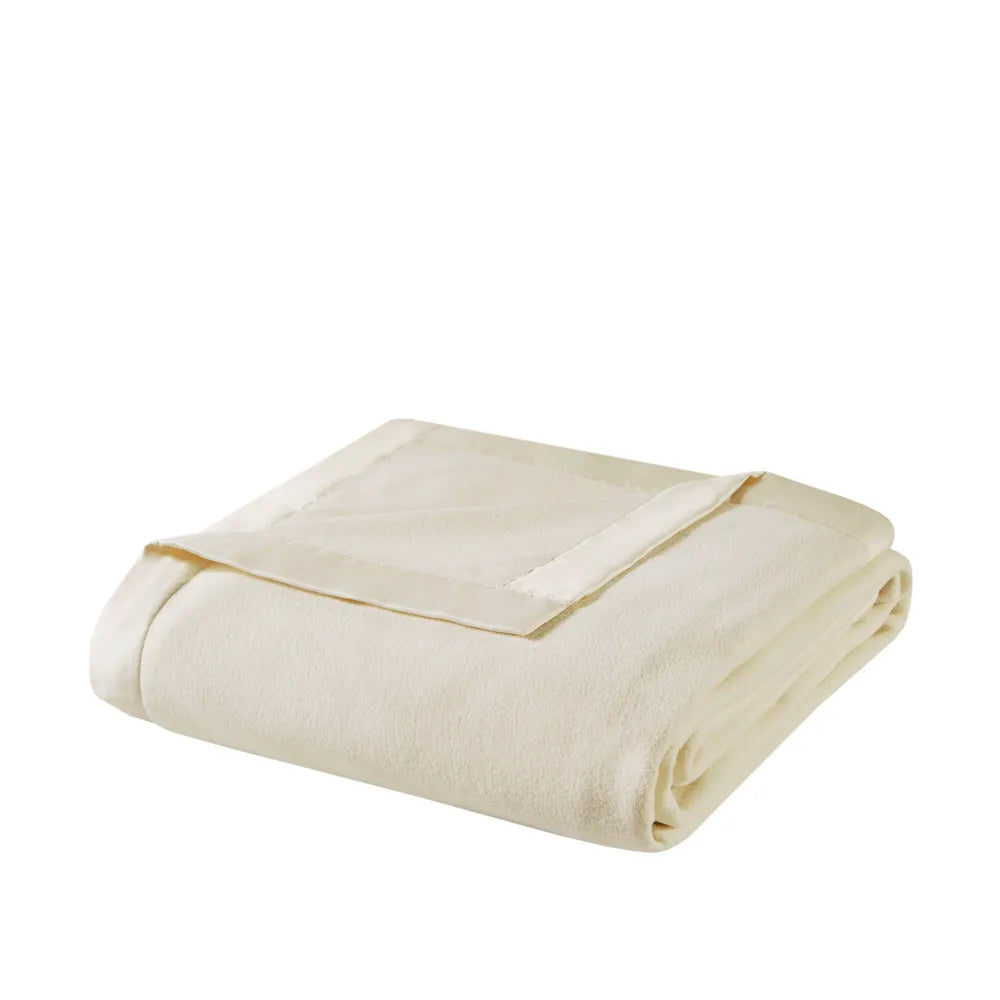 Soft and Comfortable Double Blanket, Pill-resistant, Exquisite Details, Available in Multiple Colors, Lightweight and Comfortable, Skin-friendly and Safe, Machine Washable for Easy Care.