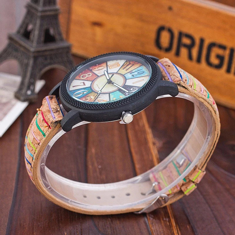 Women's Vintage Leather Quartz Watch, Casual Retro Wristwatch with Soft Genuine Band, Classic Dial, Luminous Needles, Waterproof Daily Use, Ideal Gift for Mom, Wife, Girlfriend on Any Occasion
