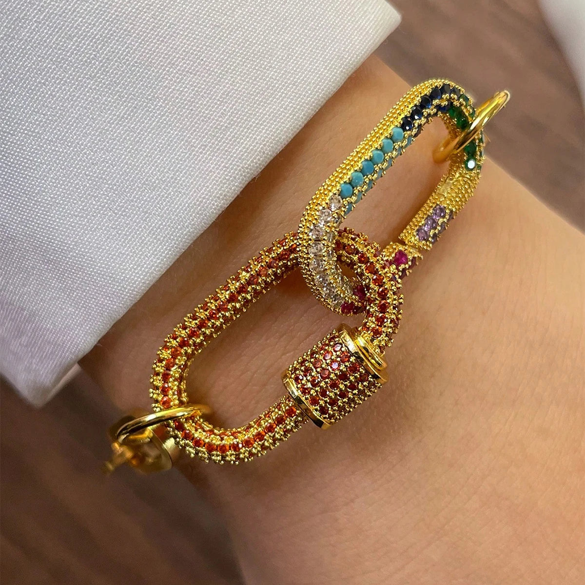 1 PC gold colorful diamond oval buckle bracelet, paired with gold Heart shaped pendant bracelet, unique and exquisite style