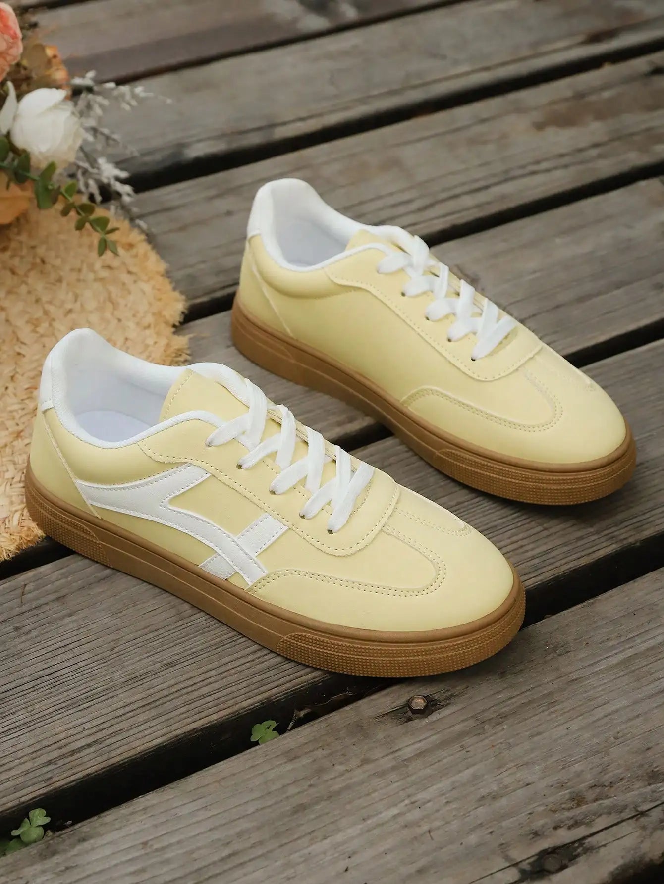 Plain Lace Up Low Top Sock Sneakers Breathable Lightweight Casual Running Shoes For Women Summer