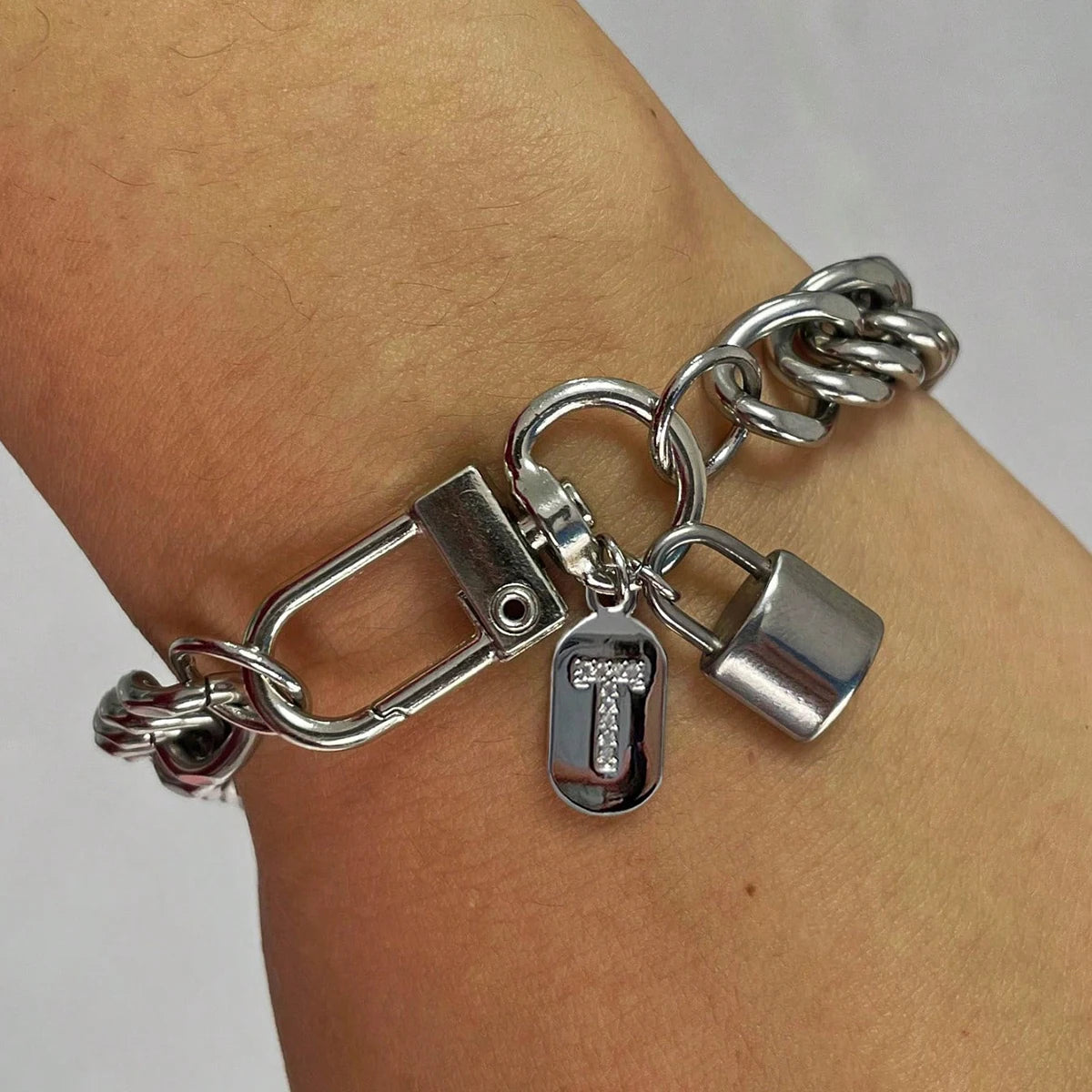 1 Pc Silver Oval Bracelet With A-Z26 Letter Necklace, Unique And Exquisite Style, Suitable For Festivals And Daily Wear