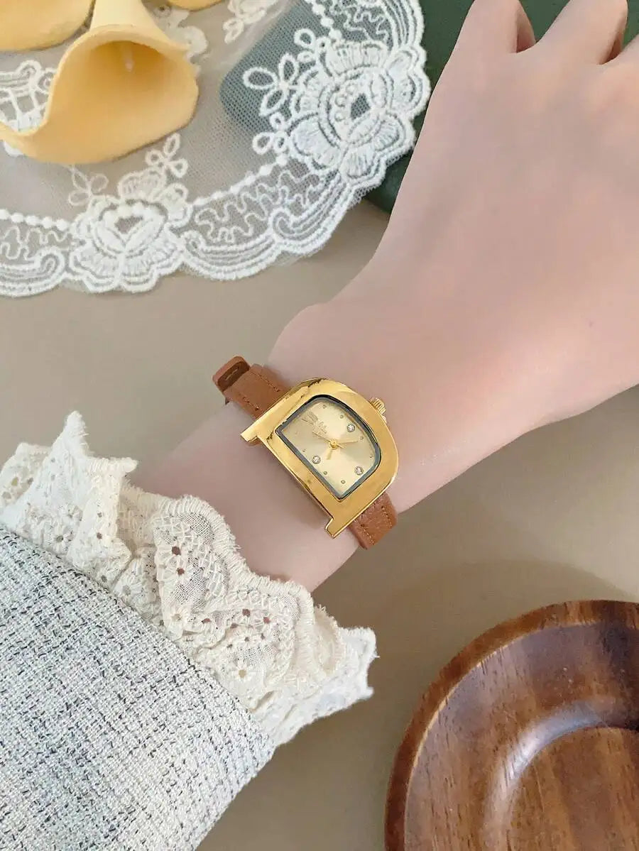 1pc Vintage Style Adjustable Strap Quartz Women's Watch, Oval Dial, Roman Numeral Markers, Compact Design, Suitable For Daily