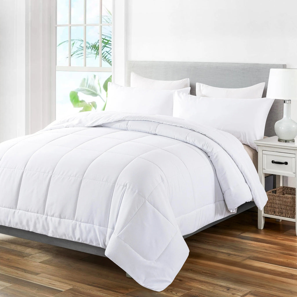 All Season Lightweight Comforter Set 3Pcs Soft Quilted Bedding Sets Box-Stitch Bed in a Bag Include 1 Comforter 2 Pillowcases Breathable Home Bedroom Textile Decor