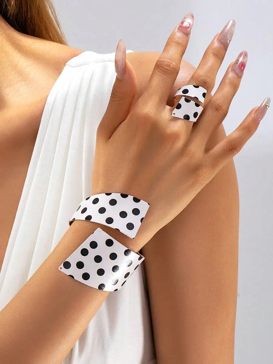 2Pcs Black White Polka Dot Jewelry Set For Women, Vintage 50s Style Open Cuff Bangle Bracelet Matching Open Ring, Retro Fashion Stackable Accessories For Daily Party Dating Photograph Gift