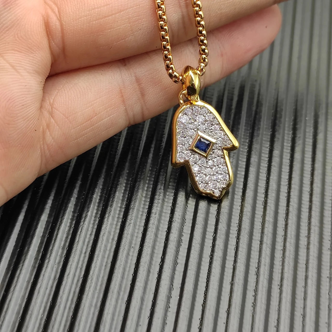 2026 New High Quality DY Necklaces Collection Simple and Elegant Perfect for Any Occasion Suitable for Both Men and Women 3