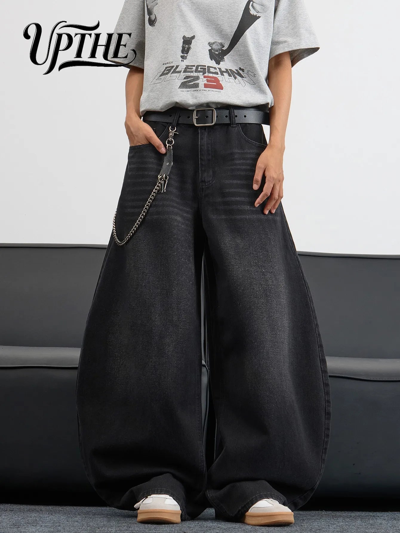 UP.THE Men's Black Baggy Wide Leg Jeans, Y2K Hip Hop Streetwear Denim Pants with Back Embroidery, Oversized Loose Skater Jeans for Street Activities