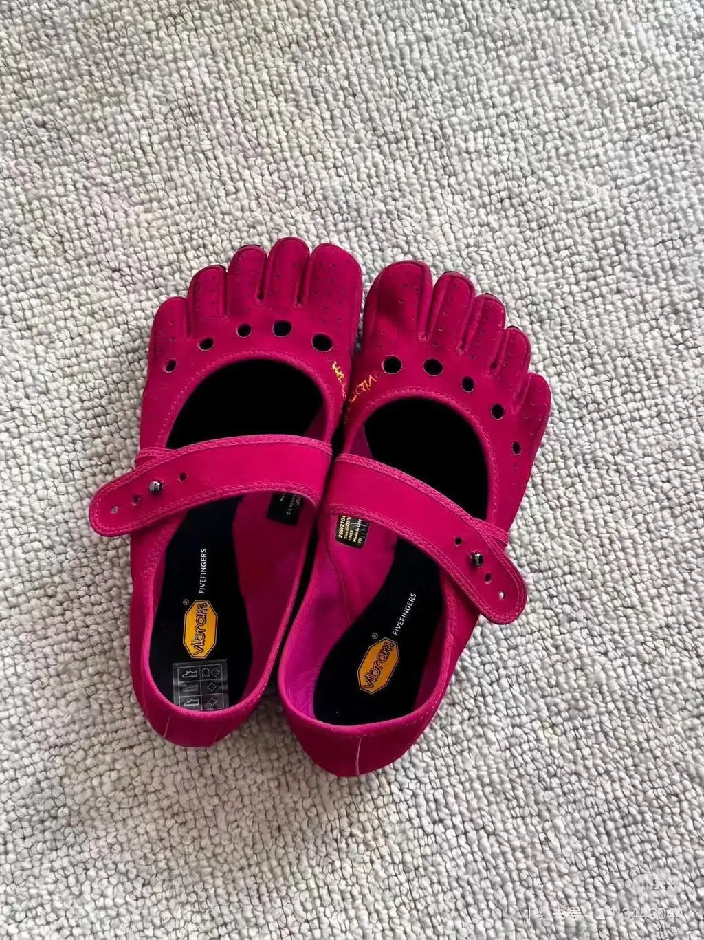 Women's Five Toe Mary Jane Shoes Barefoot Minimalist Shoes for Yoga Pilates Dance Lightweight Breathable Non Slip Fitness Training Shoes Indoor Outdoor