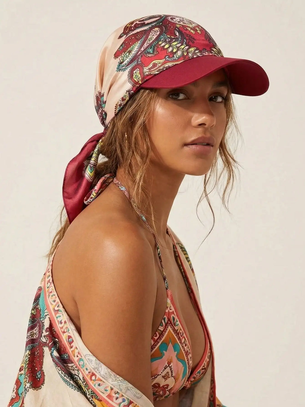 Women Fashion Printed Satin Headscarf Baseball Cap with Brim, Soft Breathable Summer Outdoor Sun Protection Hat Ladies Windproof Head Wrap Sun Hat