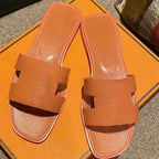 New Hot-Selling Designer Sandals, Luxury Women's Outdoor Beach Slides & Sandals, Comfortable Arch Support Flat Ladies Slippers